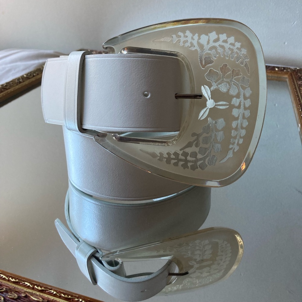 Wide Strap White Vachetta Leather Belt with Large Acrylic Buckle